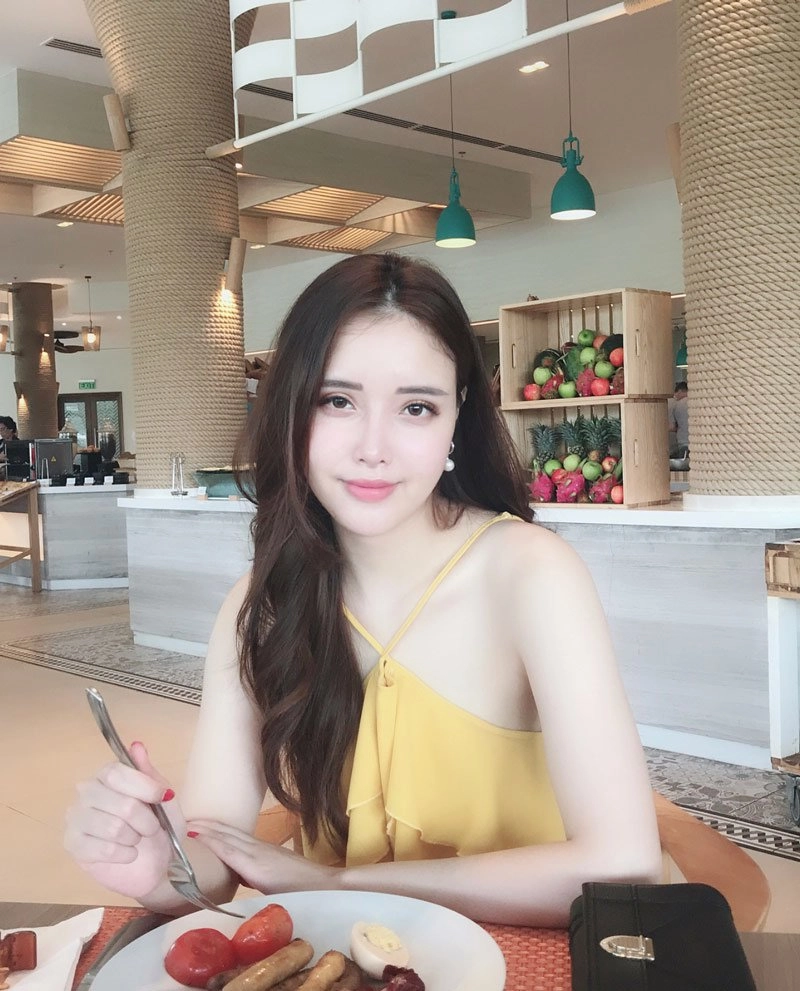 Mai phương thuý vô tình để lộ mặt mộc không tỳ vết của em gái bằng bức ảnh selfie - 5