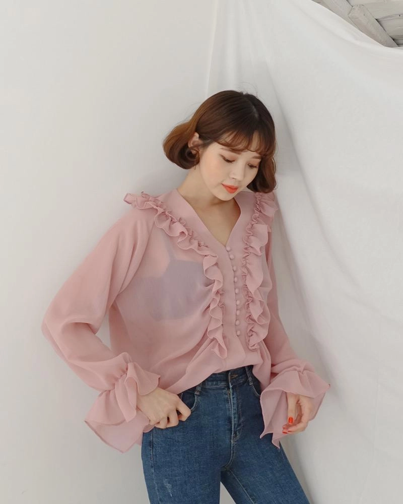 Mặt sáng bừng cổ cao kiêu hãnh bất ngờ nhờ kiểu đồ này - 11