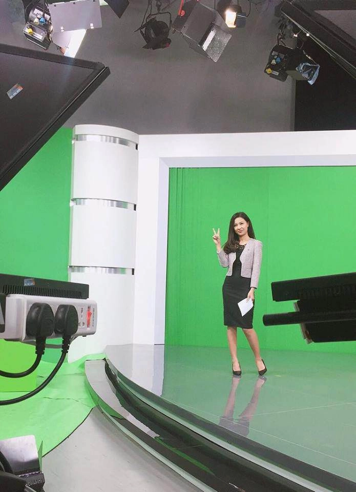 Mc thời tiết vtv tiết lộ màu sắc trang phục cấm kỵ khi lên sóng bản tin - 10
