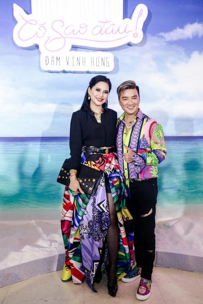 Mẹ chồng u50 của tăng thanh hà cân hết dàn ngôi sao quốc tế khi đụng váy hiệu - 1