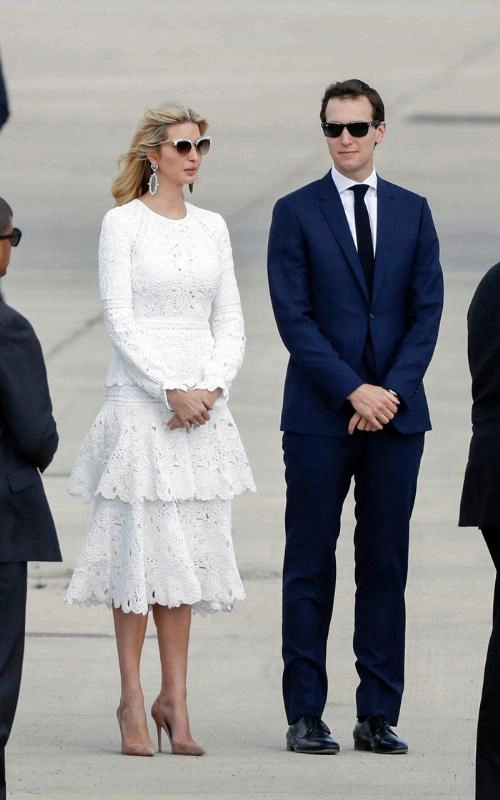 Mẹ kế hay bị chê mặc lỗi nhưng ái nữ nhà tt trump đã 3 con vẫn mặc cực chuẩn - 12