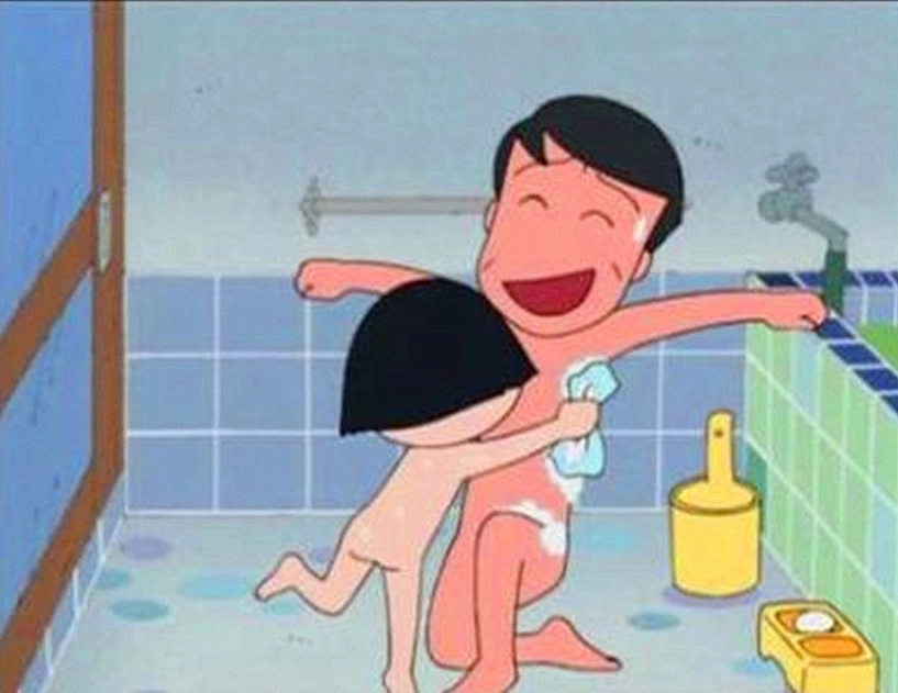 Nữ dv u41 bị nhắc nhở khi mặc đồ gợi cảm cạnhcon trai mặc đồ lót vào đi - 7