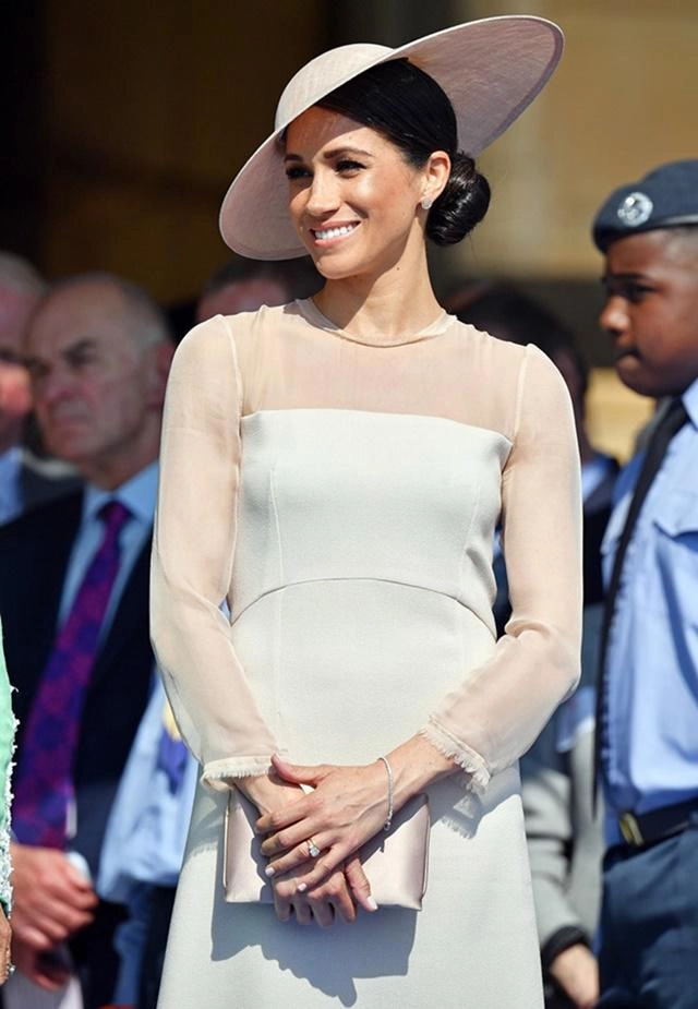 Meghan markle đích thị là công nương sành điệu chịu chơi nhất hoàng gia anh ăn đứt chị dâu kate - 2