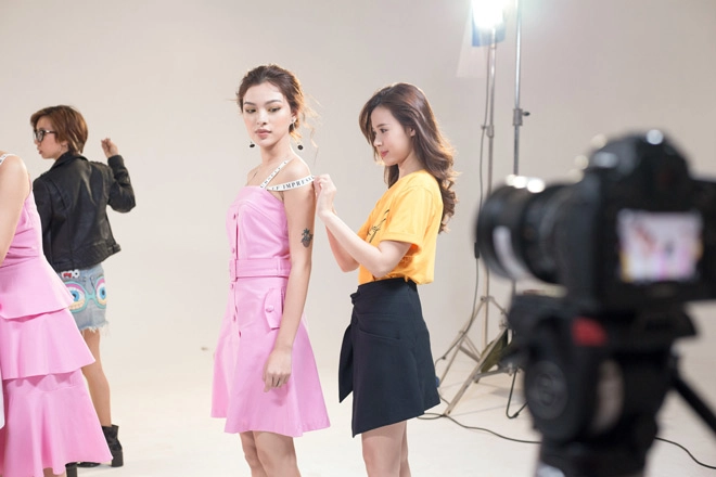 Midu trổ tài stylist khiến lan khuê khác lạ bất ngờ - 5