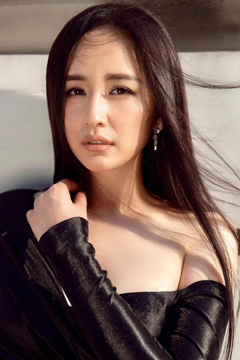 Miss world việt nam 2019 mai phương thúy chia sẻ độc quyền khi ngồi ghế nóng quyền lực - 4