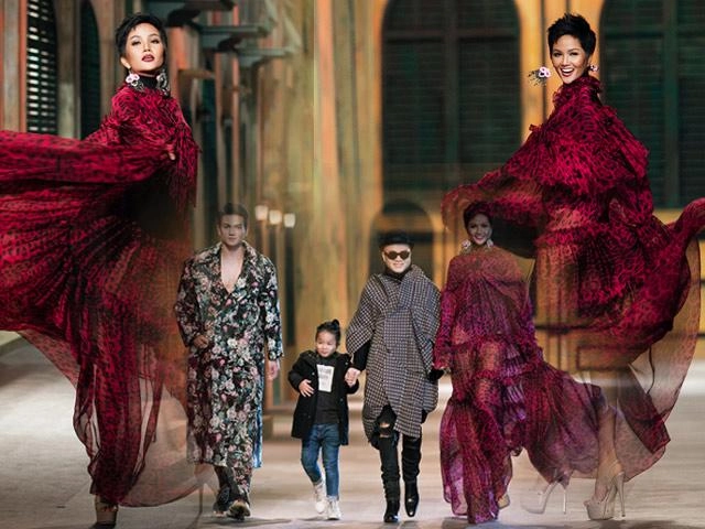 Diện vest không nội y khi hương giang khoe vòng 1 ngộp thở thì bích phương lộ vẻ khiêm tốn - 14