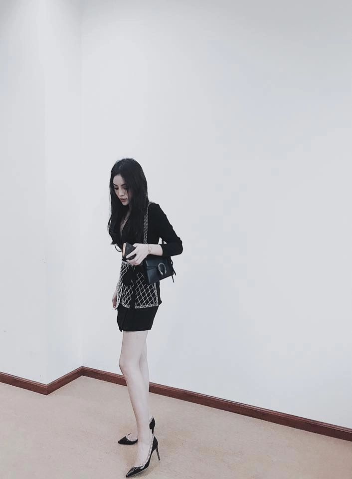 Mỗi lần xuất hiện kỳ duyên lại có thêm một món đồ hiệu xa xỉ đáng ghen tị - 7