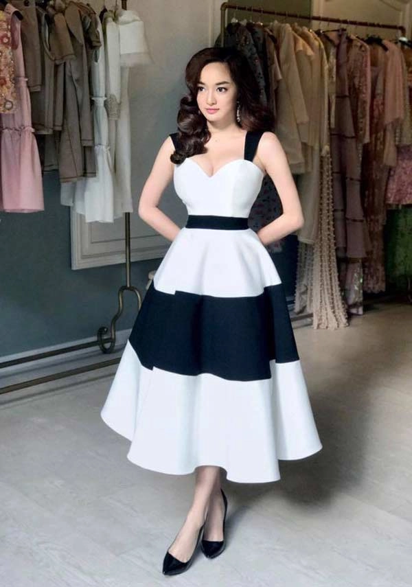 Mới ngày nào em chưa 18 kaity nguyễn giờ gây sốc khi diện bikini cạp cao để làm chuyện này - 5
