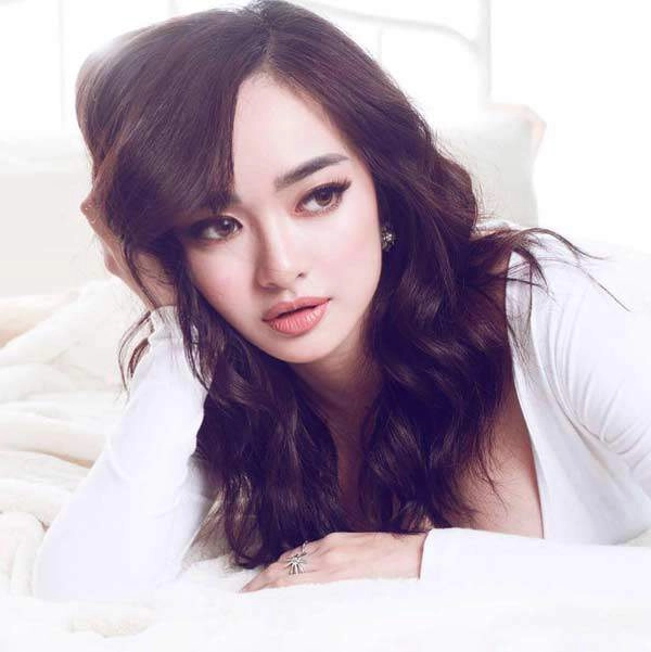 Mới ngày nào em chưa 18 kaity nguyễn giờ gây sốc khi diện bikini cạp cao để làm chuyện này - 1