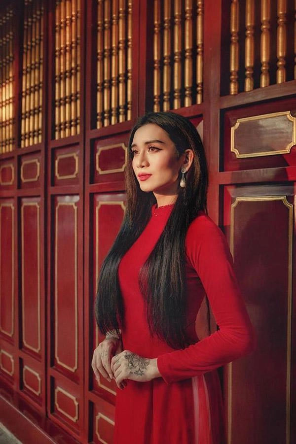 Nam em diện áo dài còn thua xa chàng trai này thế có đáng xấu hổ không cơ chứ - 6