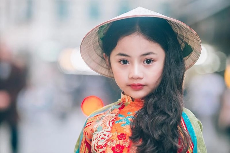 Ngắm các thiên thần nhí diện áo dài yêu thế này đảm bảo cả năm may mắn - 10