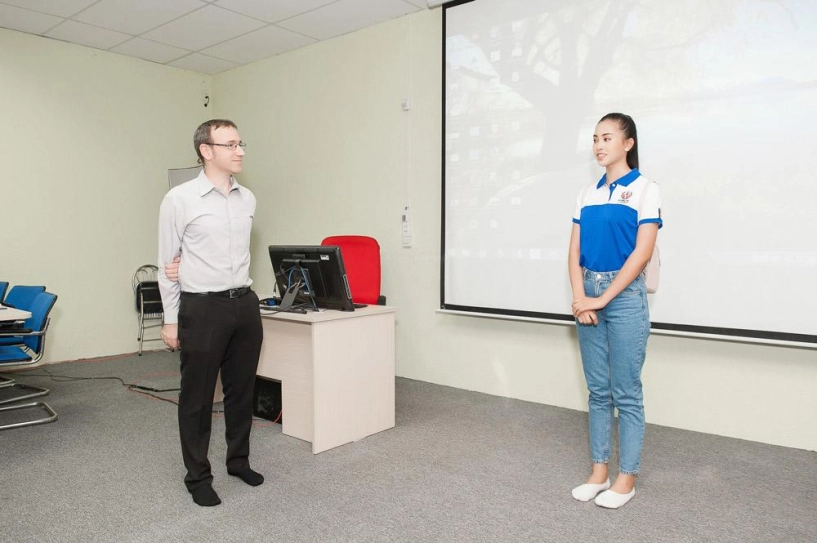 Ngày đầu tiên đi học hoa hậu tiểu vy xinh đẹp với đồng phục đúng chuẩn nữ sinh - 5