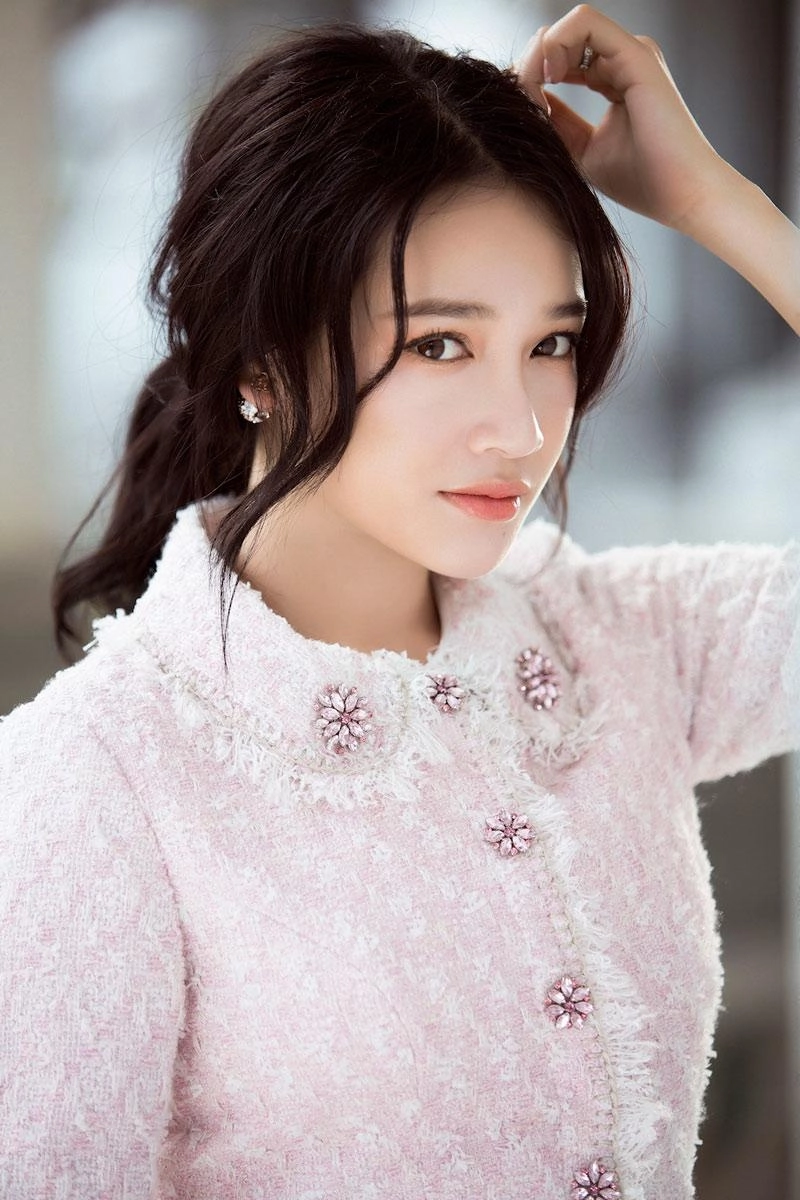 Nhã phương bất ngờ khoe nhan sắc rạng rỡ vòng hai thon gọn trước tin đồn bầu bí - 1
