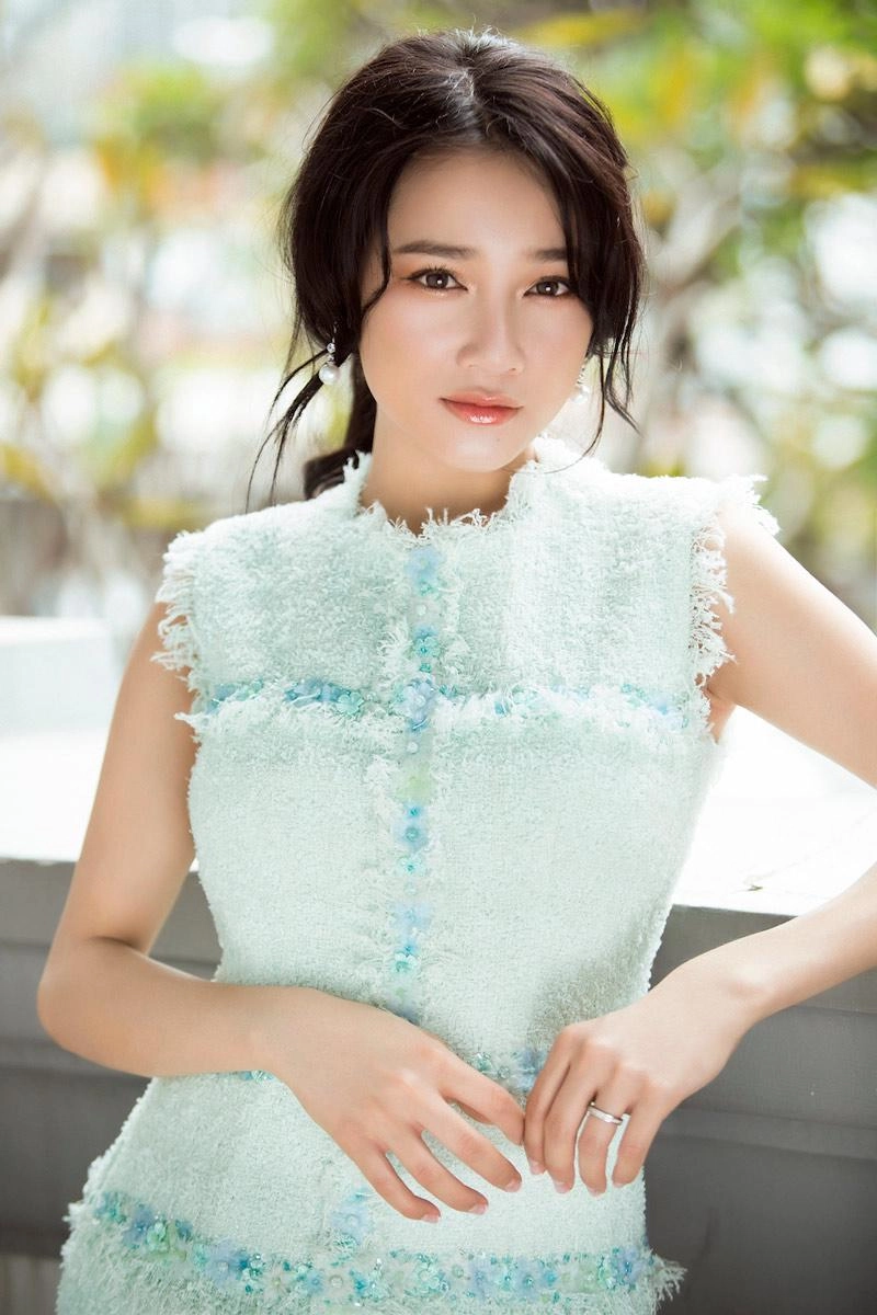 Nhã phương bất ngờ khoe nhan sắc rạng rỡ vòng hai thon gọn trước tin đồn bầu bí - 5