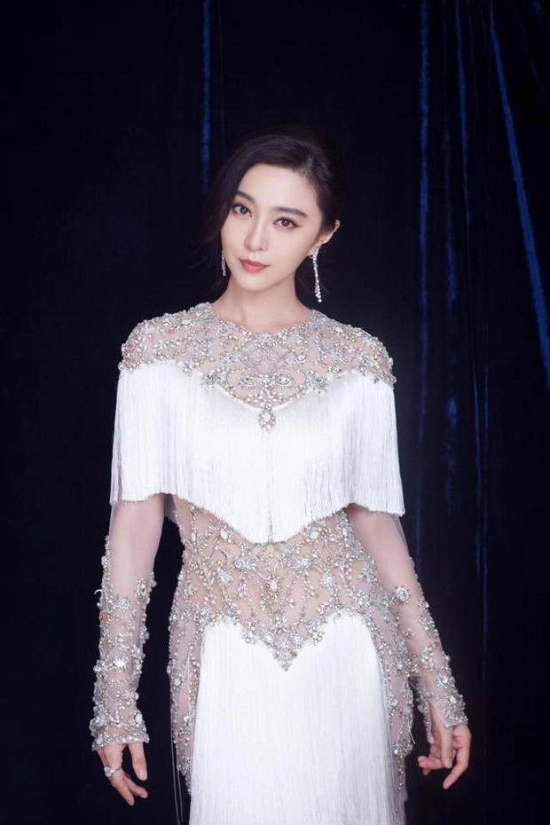 Nhan sắc không tuổi là vậy nhưng triệu vi châu tấn lại mắc lỗi luộm thuộm như cái bang - 6