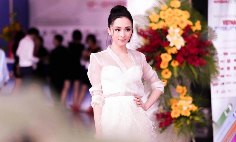 Nhan sắc lộng lẫy đáng tiếc nuối của hoa hậu trương hồ phương nga - 4