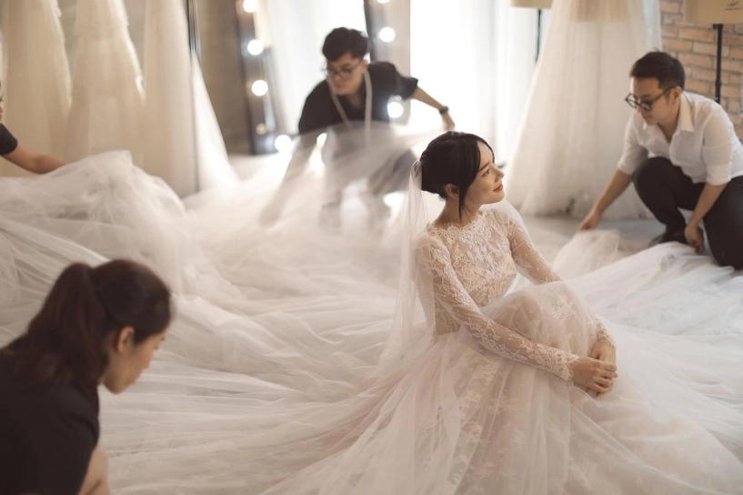 Những điều chưa tiết lộ về váy cưới nhã phương cô dâu hạnh phúc nhất là đây - 6