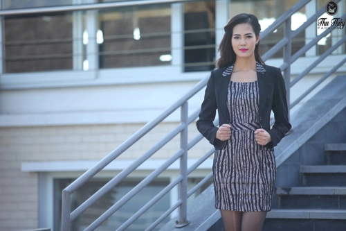 Những mẫu vest công sở tôn dáng và thời thượng - 11