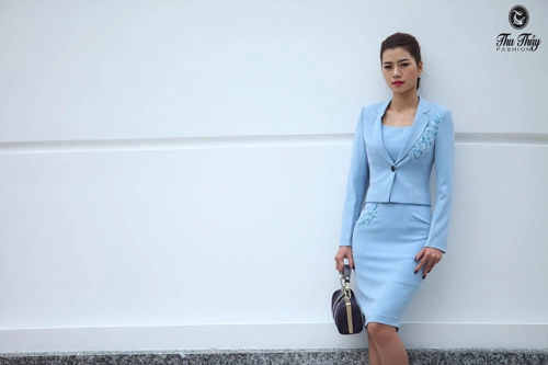 Những mẫu vest công sở tôn dáng và thời thượng - 13