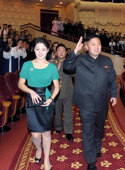 Phong cách đối lập nhưng đều được ngợi ca của phu nhân ông kim jong un và em chồng - 5