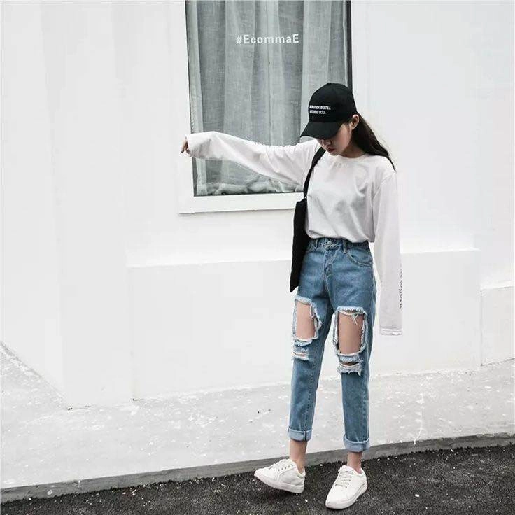 Quần rách hở đùi như tâm tít mặc sao không phản cảm - 8