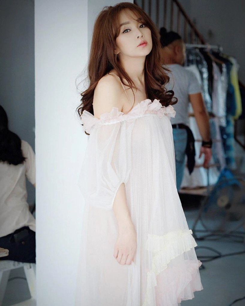 Ra đường tưởng gái còn son vì chọn đồ quá điệu ai ngờ cô ấy sắp đẻ đến nơi rồi - 4