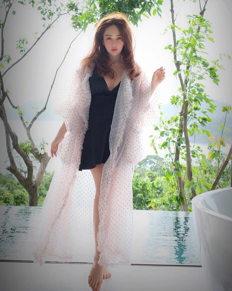 Ra đường tưởng gái còn son vì chọn đồ quá điệu ai ngờ cô ấy sắp đẻ đến nơi rồi - 16