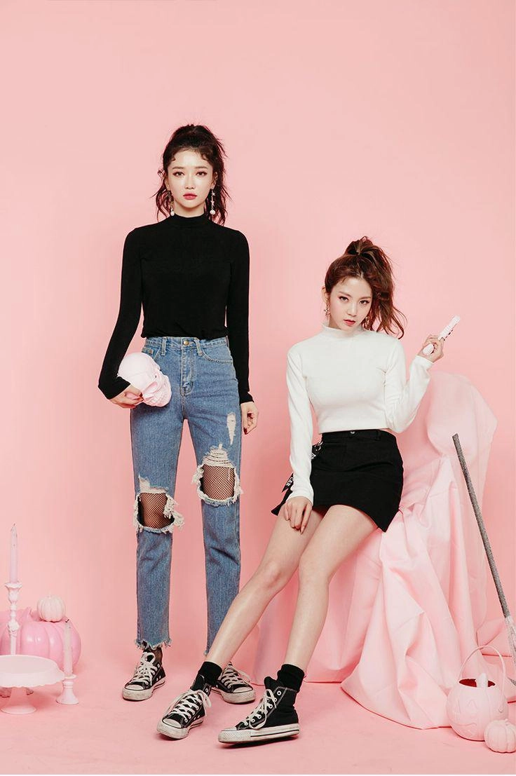 Sang 2018 rồi mà chị em vẫn chưa sở hữu 5 kiểu tất thần thánh này thì rõ phí - 1