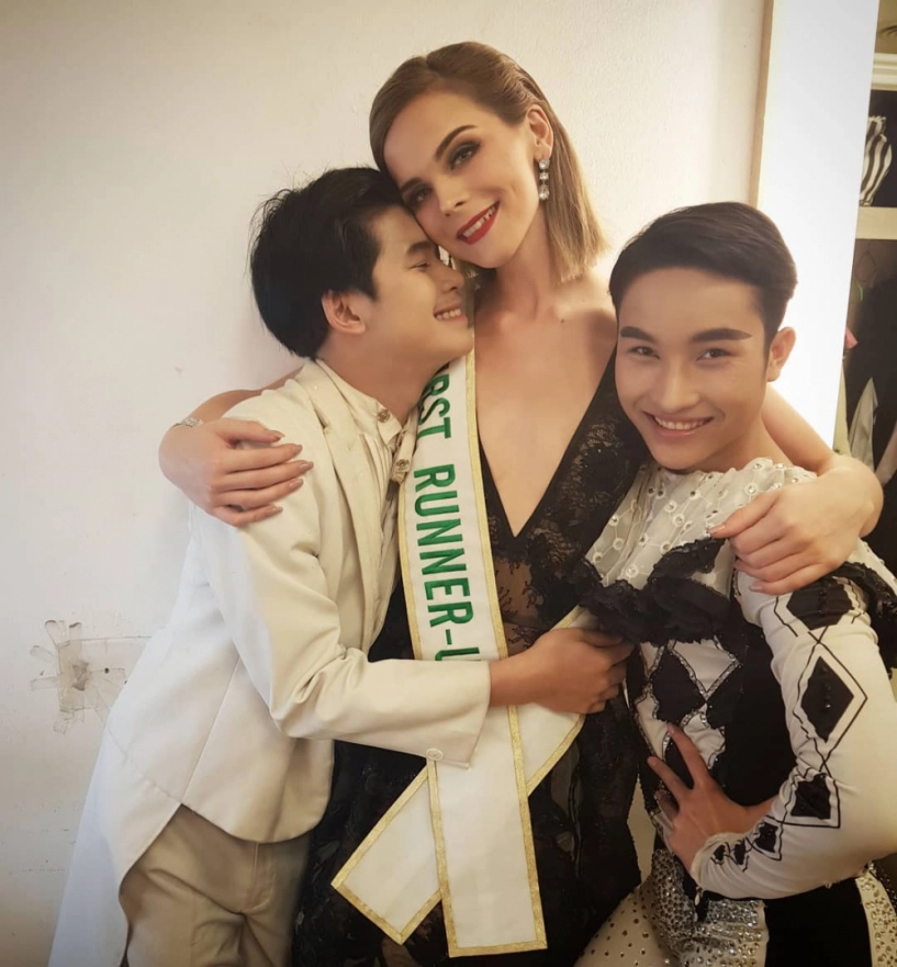 Sau 3 ngày mặc đúng một chiếc váy á hậu chuyển giới 2018 mới chịu thay đổi trang phục - 3