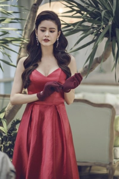 Sau lùm xùm ly hôn mẹ một con trương quỳnh anh khoe vẻ đẹp nền nã với style cổ điển - 7