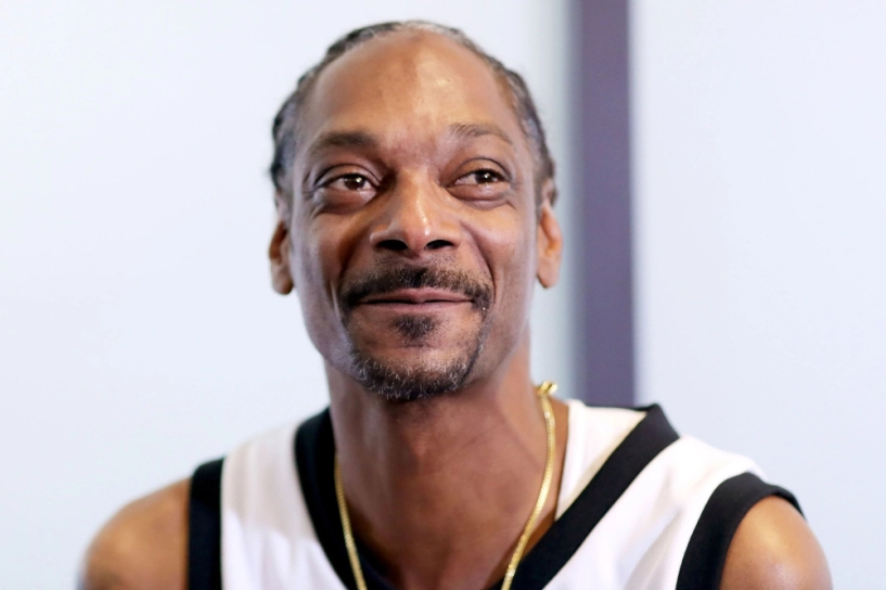 Sơn tùng m-tp khiến fandậy sóng khi xuất hiện trong clip của rapper snoop dogg - 2