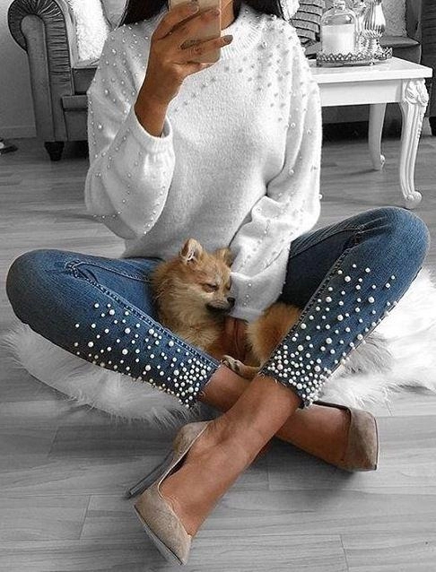 Tất cả bí quyết chọn màu trang phục dành cho nàng da ngăm đen nằm trong bài viết sau - 10