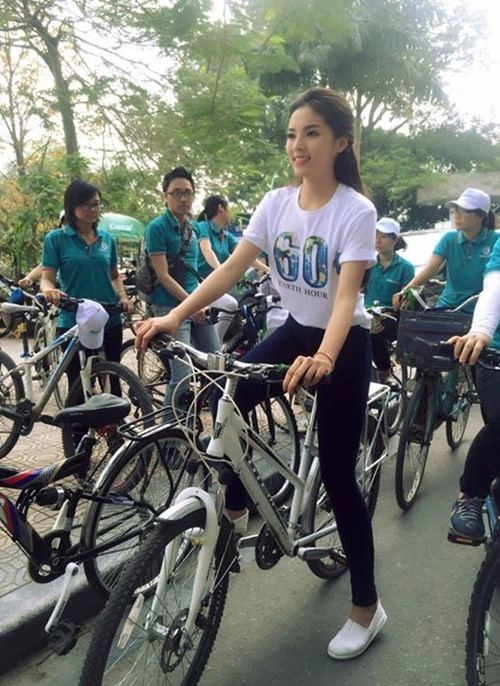 Thời trang dạo phố ngày càng tiến bộ của hh kỳ duyên - 8