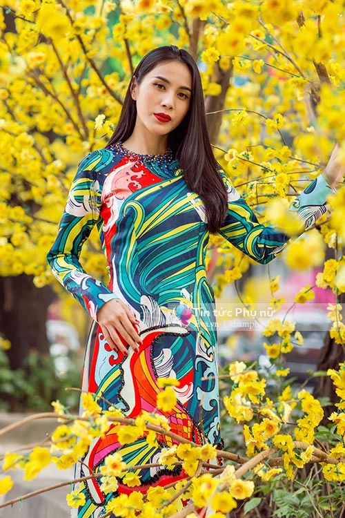 Thủy tiên diện áo dài xuân cuốn hút trên phố sài gòn - 6