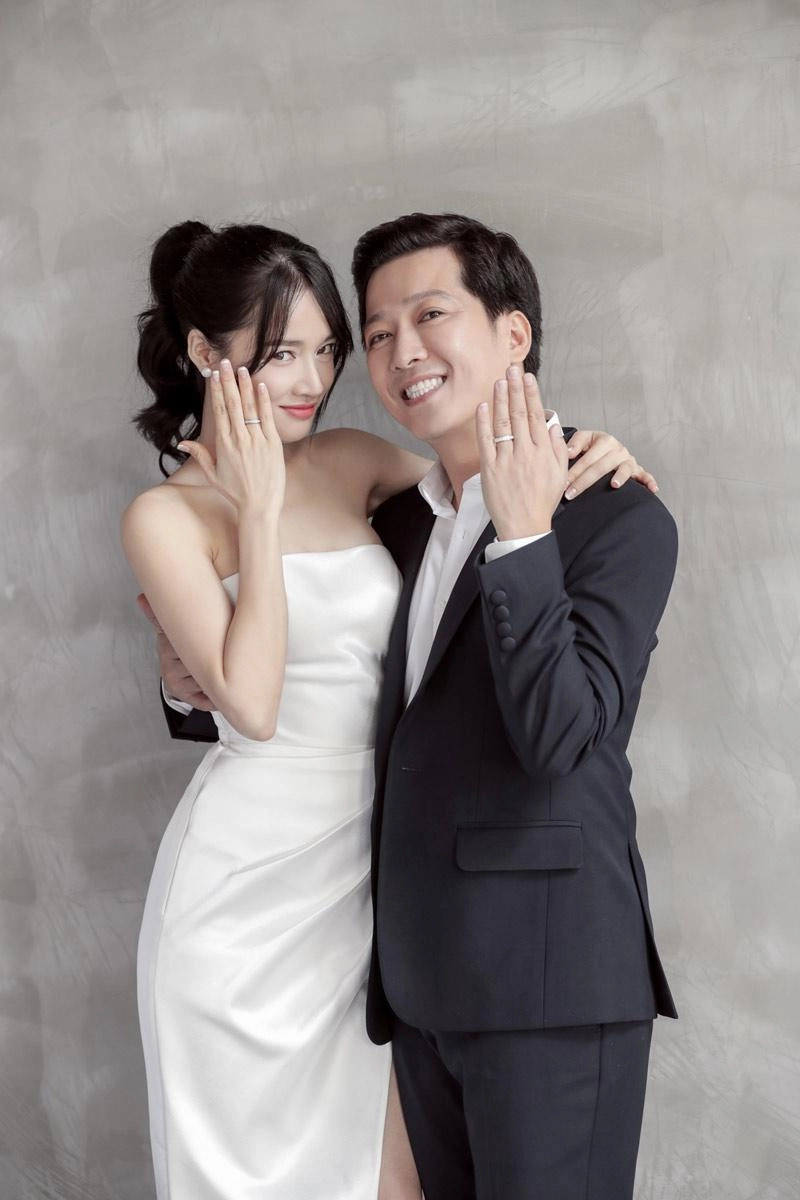 Toàn bộ ảnh cưới cặp đôi nhã phương - trường giang độc nhất vô nhị với dép tổ ong 20k - 9