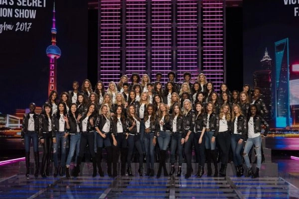 Trước giờ g dàn chân dài victorias secret vén màn ảnh hậu trường và thảm đỏ sẵn sàng chinh chiến - 1