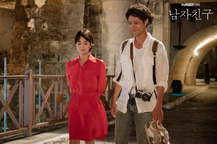 Từ trang phục đến phụ kiện đều đẹp xuất sắc song hye kyo đang đóng phim hay diễn thời trang - 7