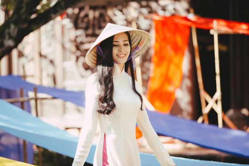 Từng bị chê thậm tệ vì dở ngoại ngữ tiểu vy bất ngờ bắn tiếng anh tại miss world 2018 - 7