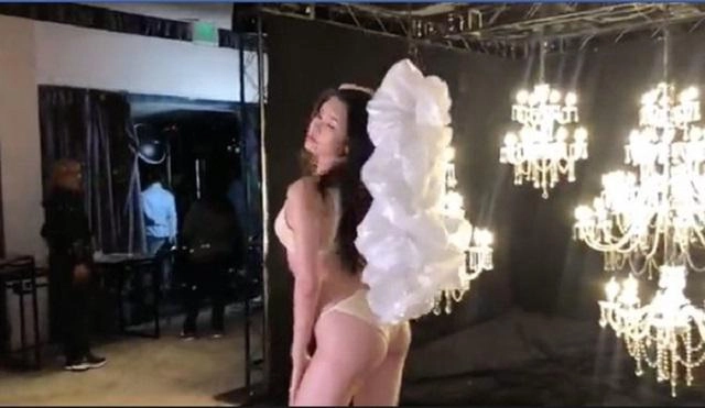 Vóc dáng thì không thể chê nhưng sao mặt đơ cứng không cảm xúc thế này ngân anh ơi - 5
