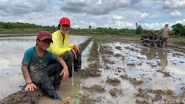 Vừa bị chê mặc lôi thôi quê mùa hhen niê vẫn vô tư làm điều này khiến fan xúc động - 3