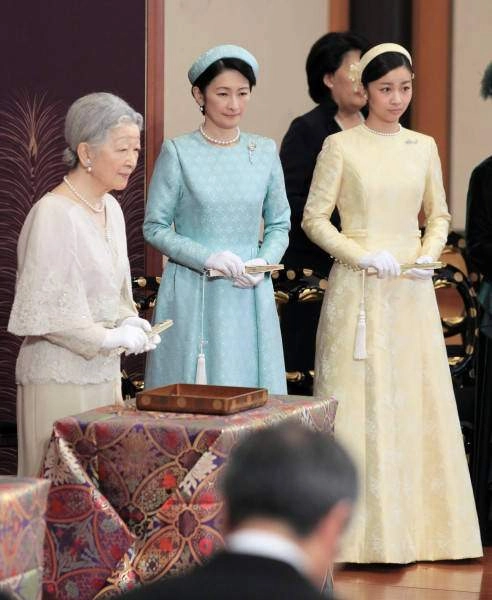 Xinh đẹp tuyệt trần nhưng công chúa nhật bản lại luôn ăn mặc già dặn hơn tuổi 20 - 11