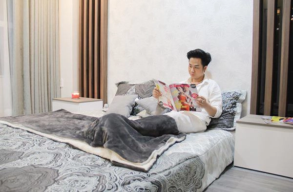 10 năm đi hát tậu nhà mới con trai ngọc sơn học bố khoe điểm lạ giữa phòng khách - 8