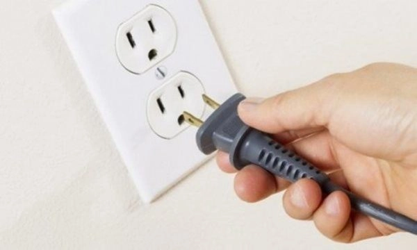 6 sai lầm khi sử dụng ấm siêu tốc khiến ổ điện nổ tung lấy mạng cả nhà - 4