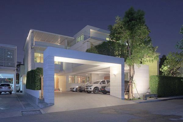 Căn biệt thự 3 trong 1 với thiết kế sáng tạo trong từng chi tiết - 2