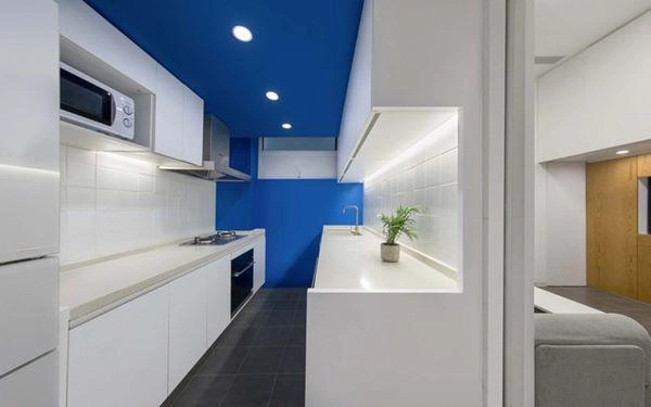 Căn nhà một mình một kiểu nổi bật giữa khu phố toàn nhà cổ - 11