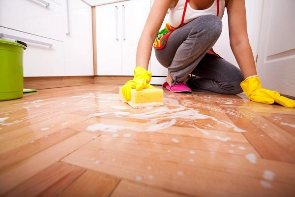 Cảnh báo 5 sai lầm tai hại 99 nhà nào cũng mắc khi dùng nước lau sàn - 3