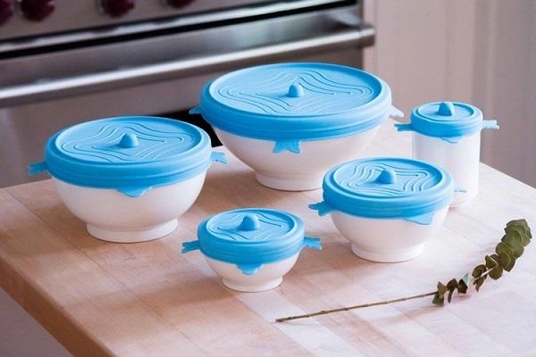Chị em sẽ muốn bỏ hết hộp nhựa hay màng bọc nion vì chiếc nắp co giãn đa năng này - 1