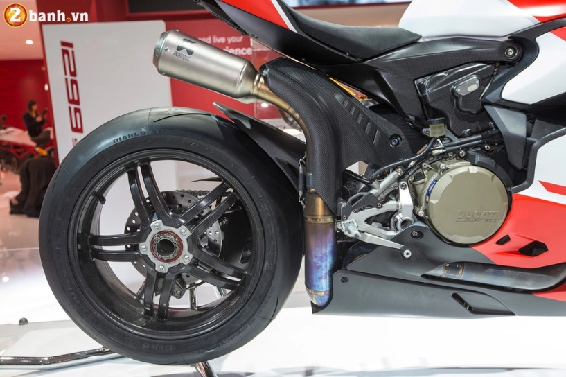 Chiêm ngưỡng cận cảnh ducati 1299 superleggera - chiếc xe mô tô đắt xắt ra miếng - 13