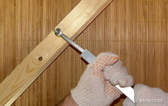 Chồng vắng nhà chị em cũng chẳng lo nếu biết những mẹo sửa đồ đạc cực đơn giản này - 13