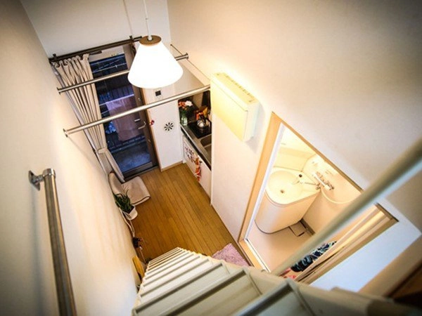 Cô gái thuê nhà bé tẹo như giữa phố cổ hà nội giá thuê mỗi tháng mới gây choáng - 1